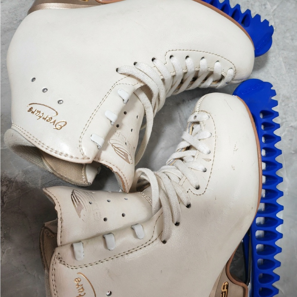 Edea Overture 215C Figure Ice Skates with MK flight Blade (No Blade Covers)